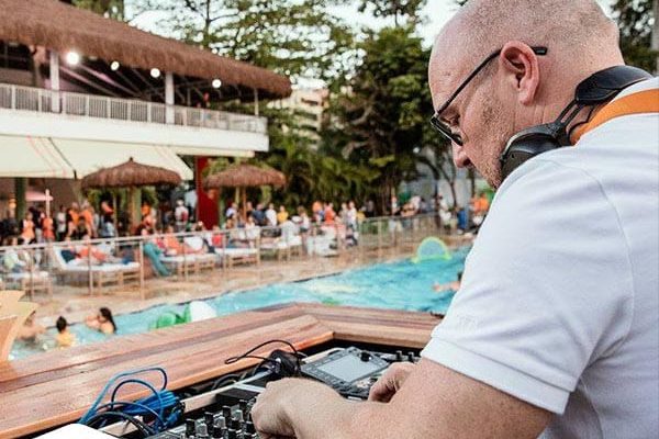 DJ Willow boeken