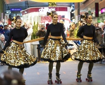 The golden rollerskates