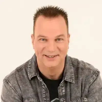 DJ Robert Den Brok boeken