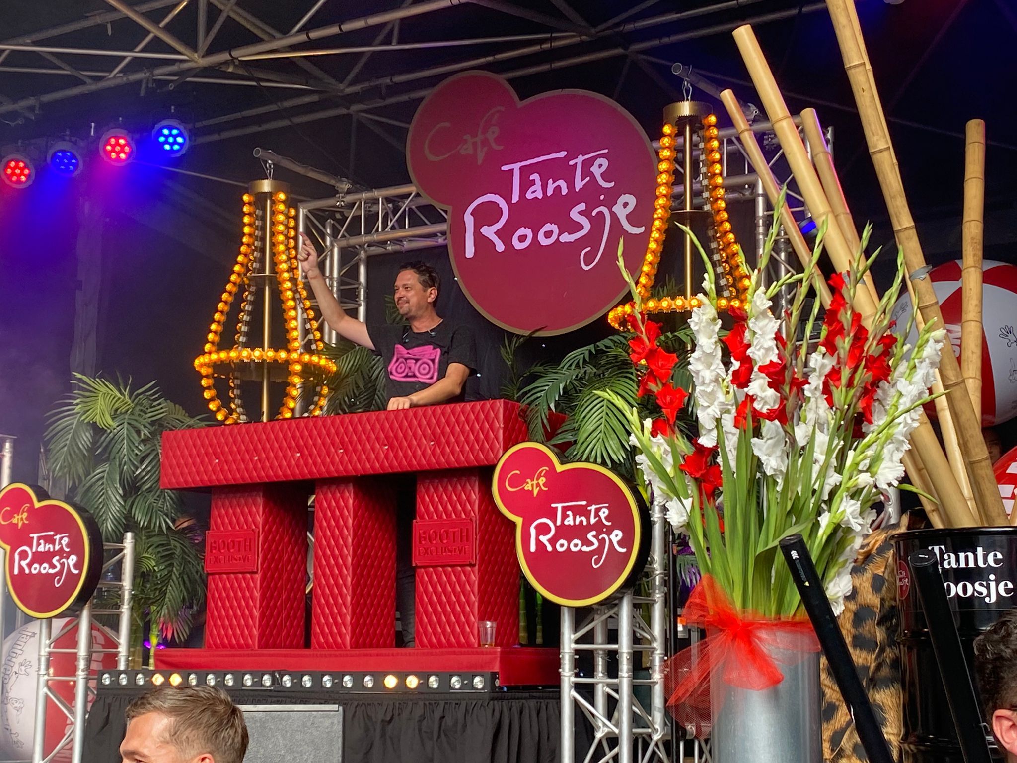 Tante Roosje On Tour