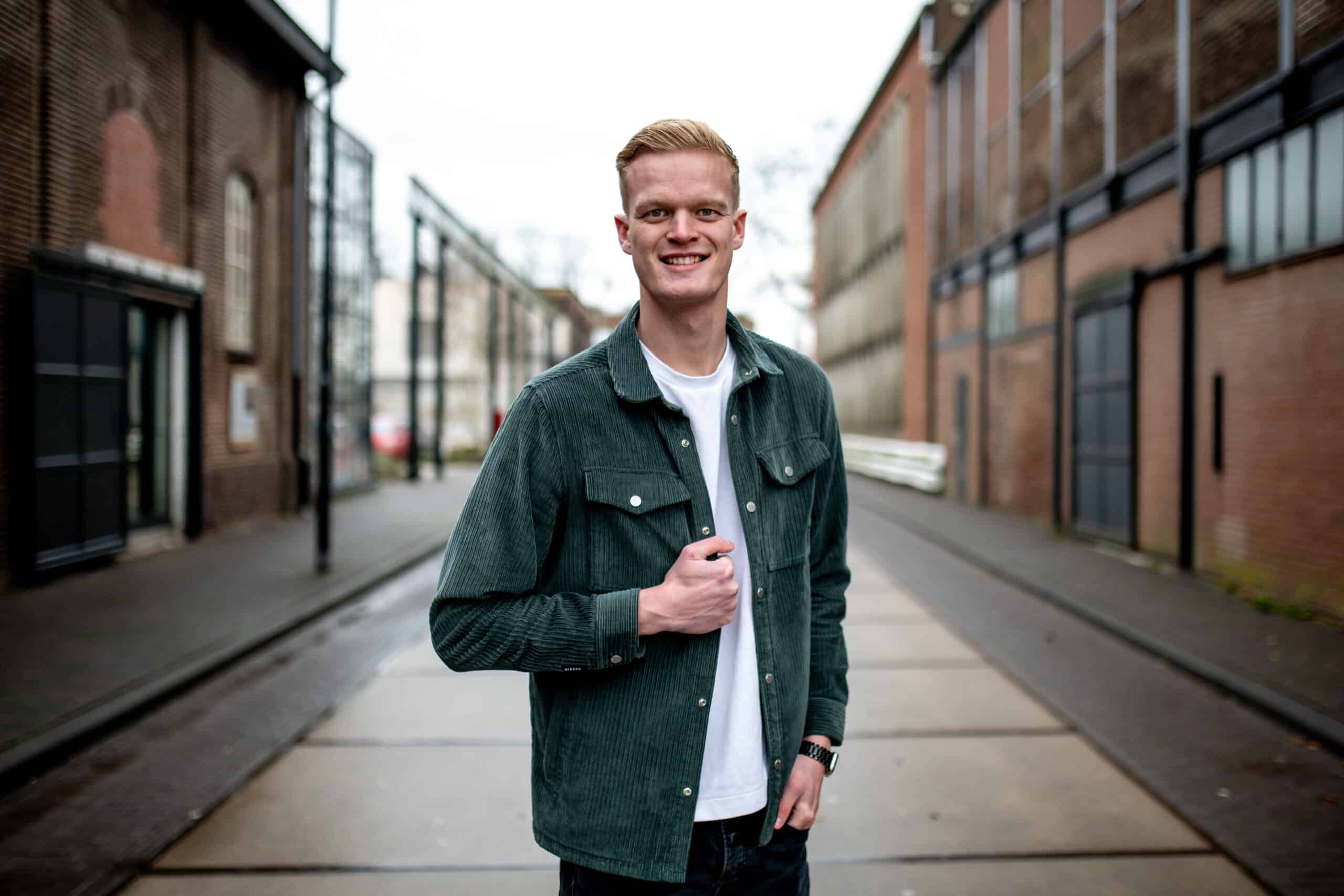 “Reinier Peters boeken | Volkszanger & Feestzanger | ITB Entertainment”